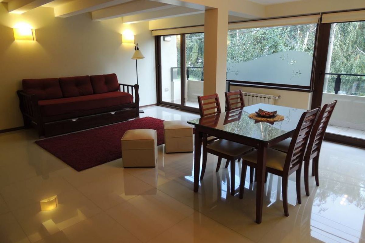 Interiores y servicios